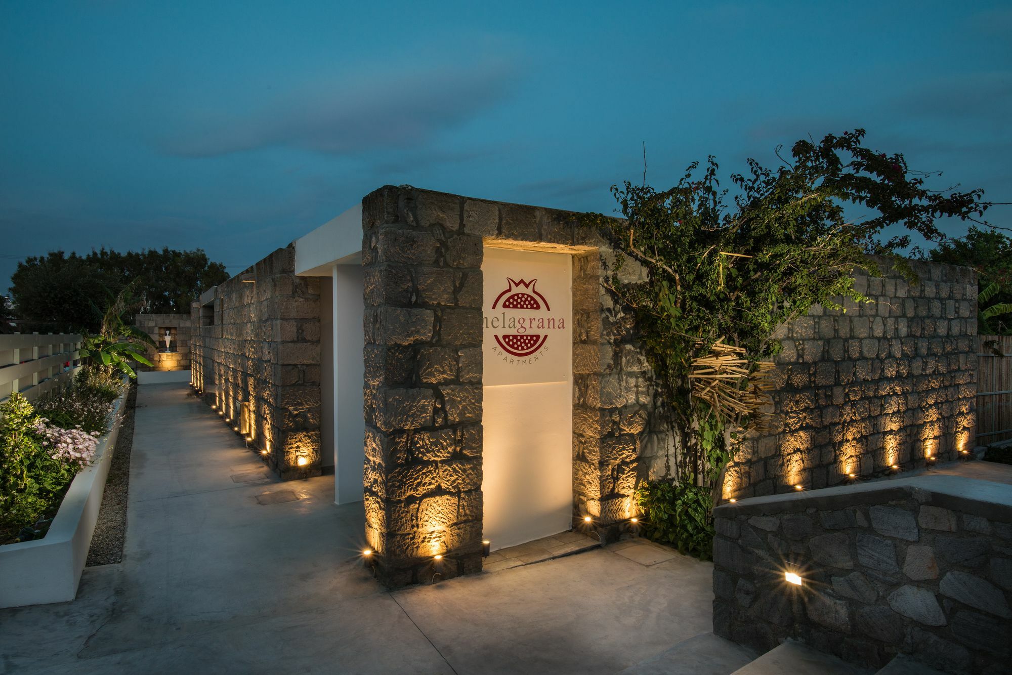 Aparthotel Melagrana Adamantas  Exterior foto